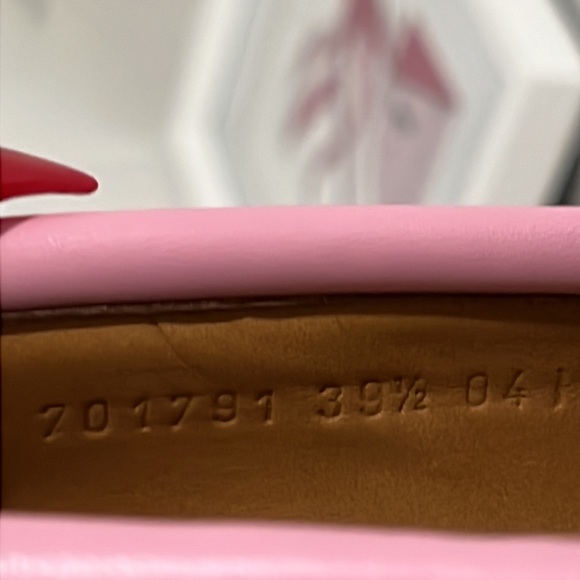 Gucci Interlocking G Leather loafers -sugar pink 391/2 pre own - Picture 11 of 16